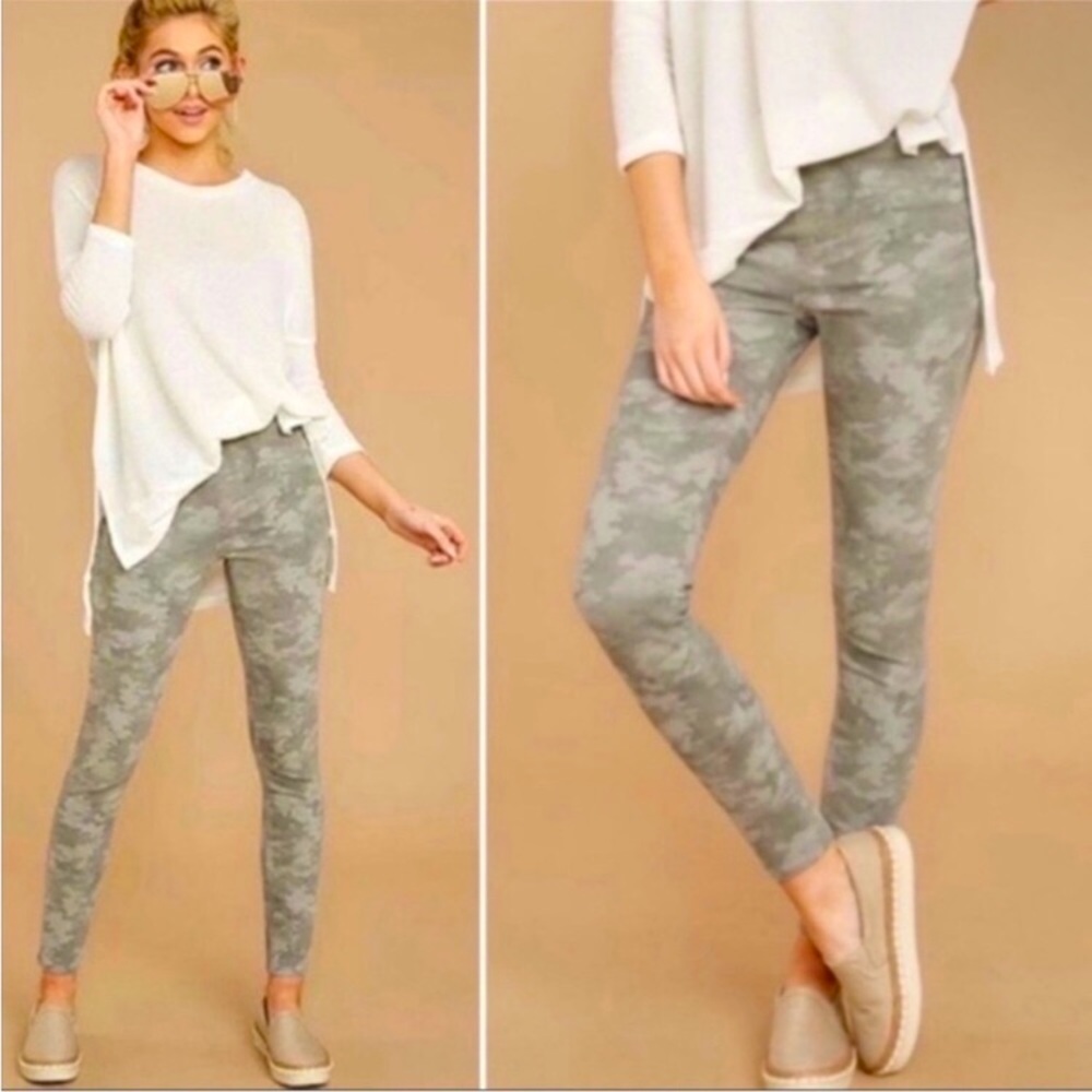 SPANX Grey Camo Stretch Jeggings Size: Large